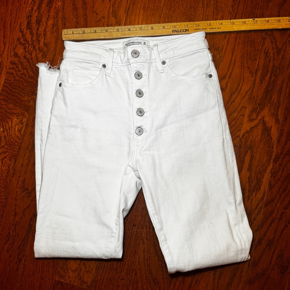 Abercrombie & Fitch | Women’s High Rise White Button-Fly Jeans Size 25/0 - Picture 6 of 11
